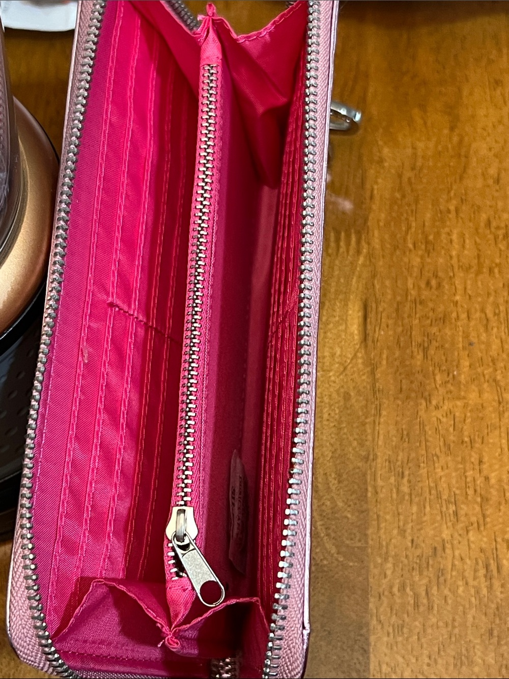 Victoria's Secret Metallic Rose Pink Zip Wallet - Picture 4 of 4